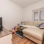 Vila Tower With Private Pool, Sauna And Quads *