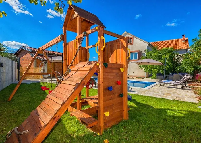 Tower With Private Pool, Sauna And Quads Villa Smilcic