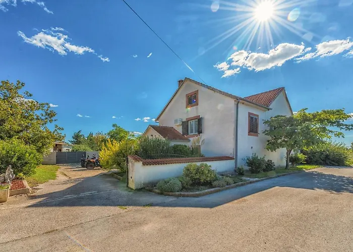 Villa Tower With Private Pool, Sauna And Quads
