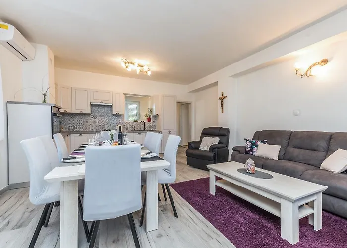Tower With Private Pool, Sauna And Quads Villa Smilcic