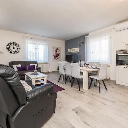 Tower With Private Pool, Sauna And Quads Vila *