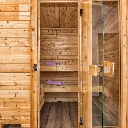 Villa Tower With Private Pool, Sauna And Quads Smilcic