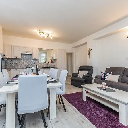 Tower With Private Pool, Sauna And Quads Villa Smilcic