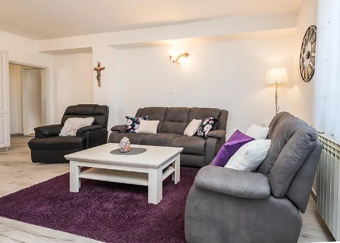 Tower With Private Pool, Sauna And Quads * Smilcic