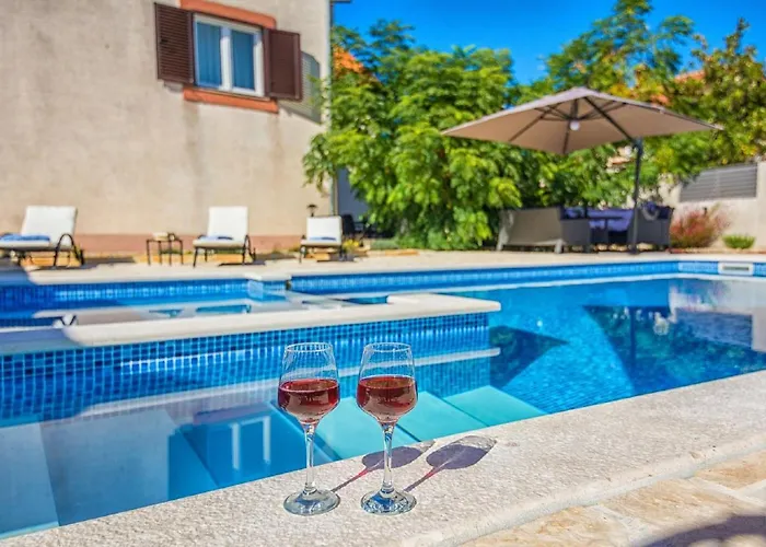 Tower With Private Pool, Sauna And Quads Vila