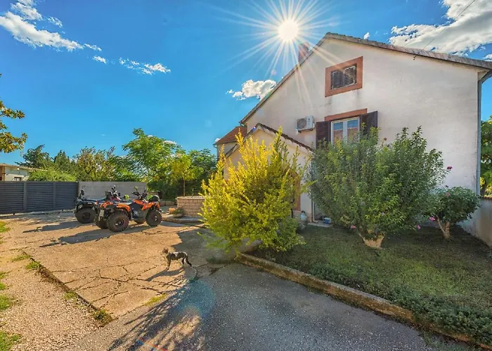 Tower With Private Pool, Sauna And Quads Villa Smilcic