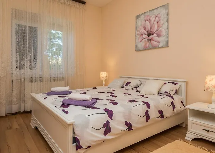 Tower With Private Pool, Sauna And Quads * Smilcic