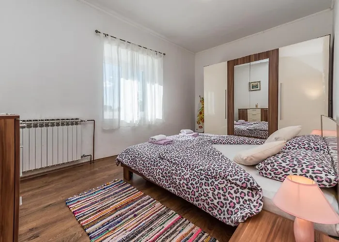 Vila Tower With Private Pool, Sauna And Quads